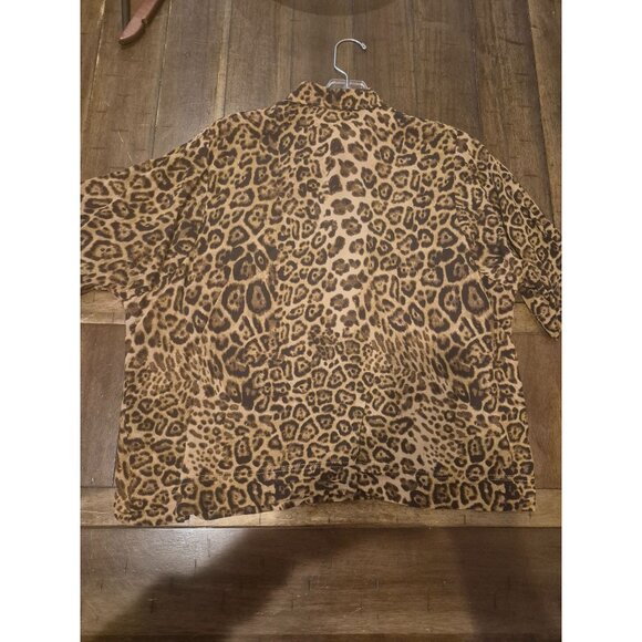 Olivaceous Leopard Print Button-Up Shirt S - Picture 2 of 5